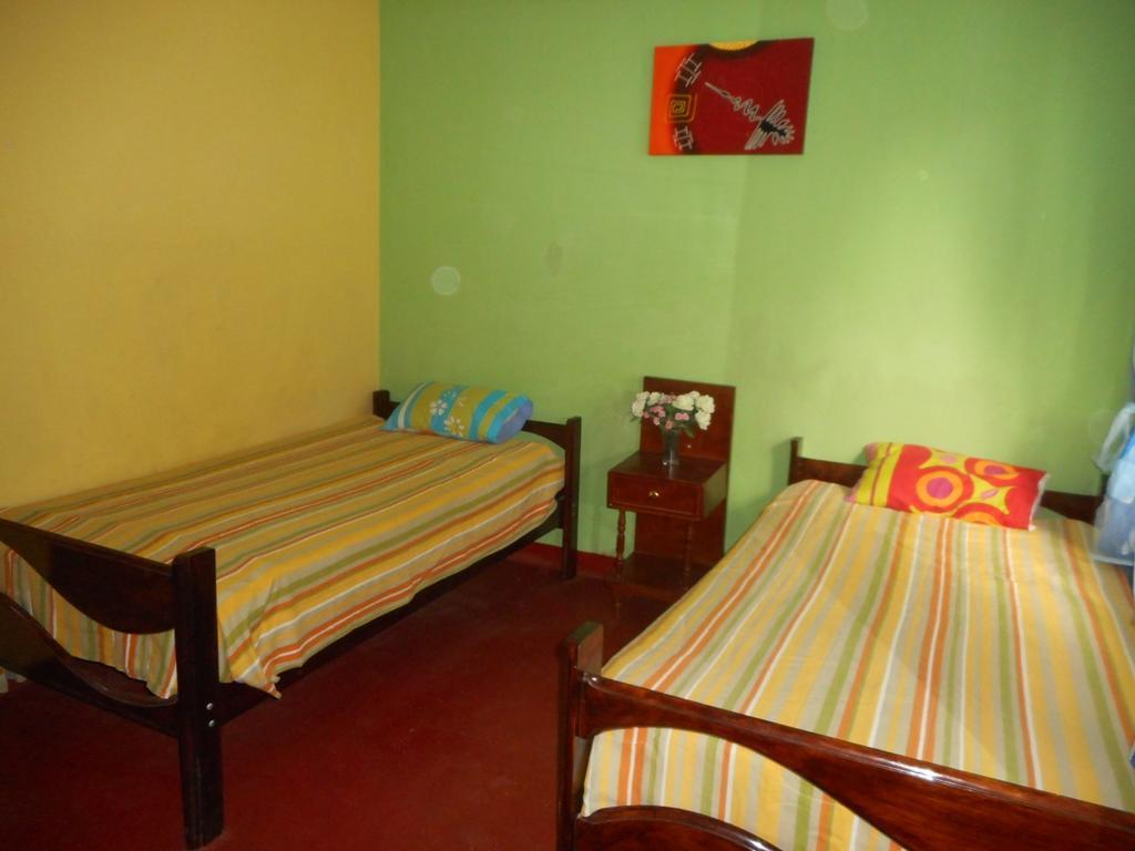 Hostal Geminis San Juan Bautista Esterno foto