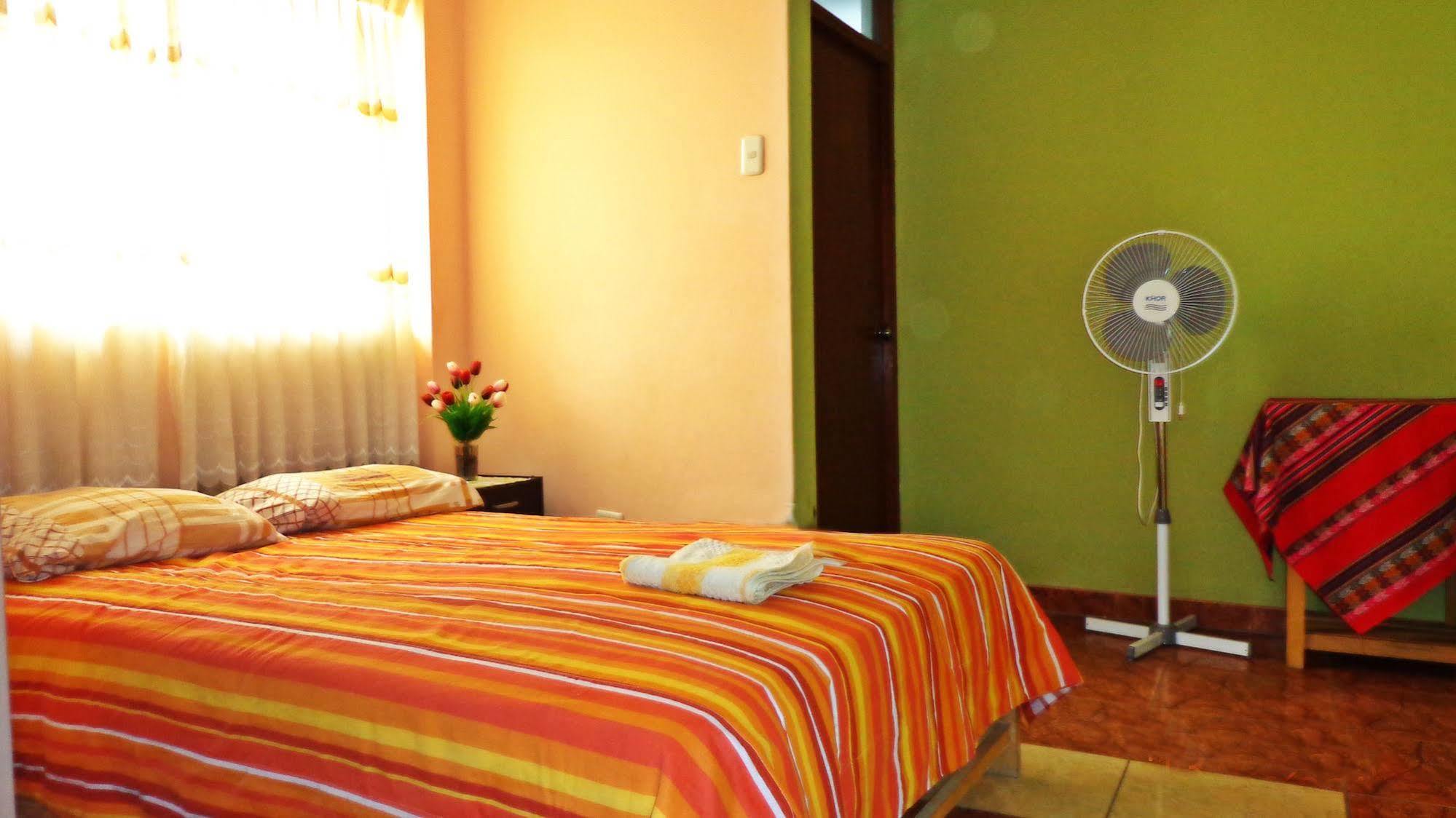 Hostal Geminis San Juan Bautista Esterno foto