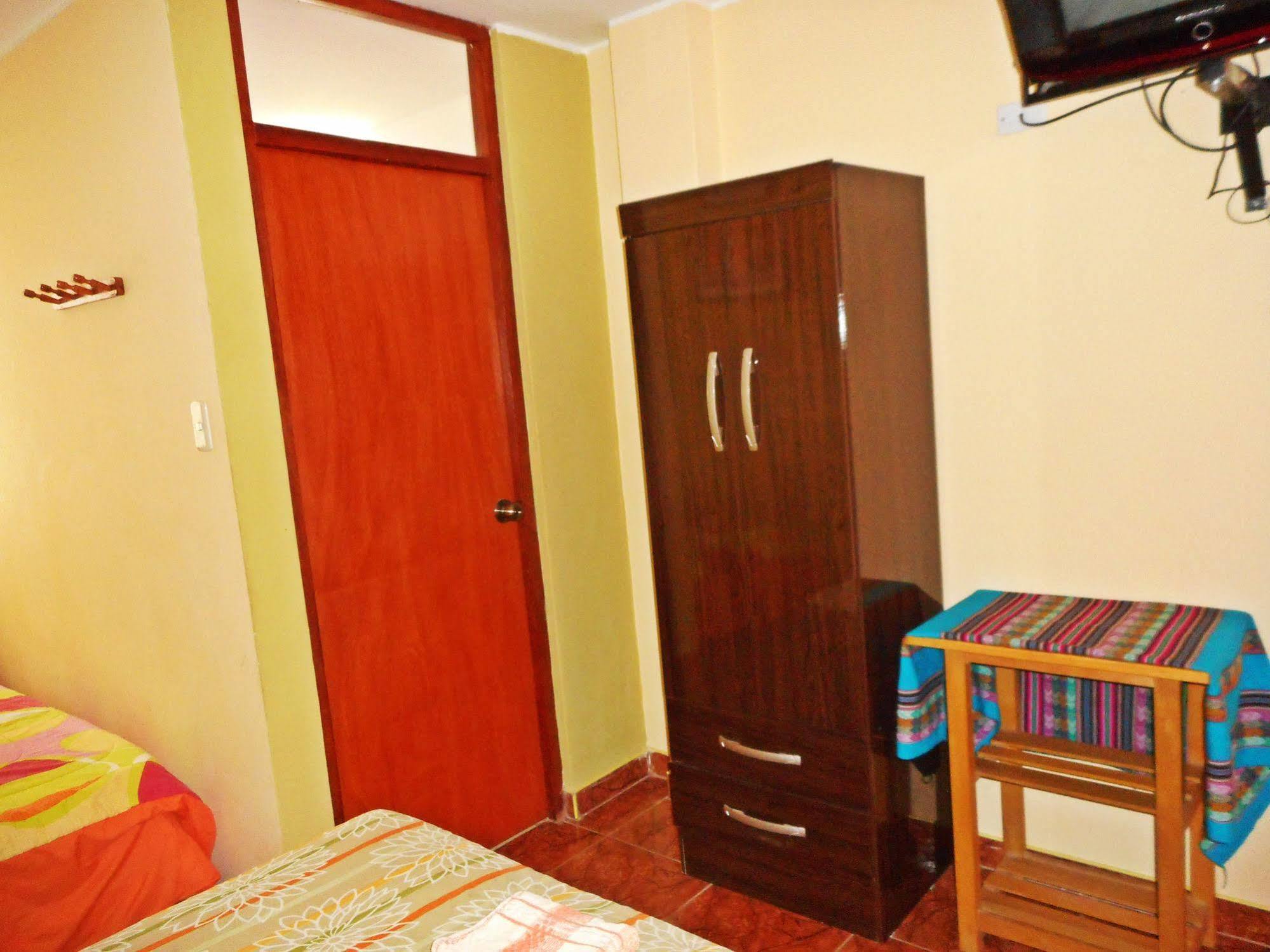 Hostal Geminis San Juan Bautista Esterno foto