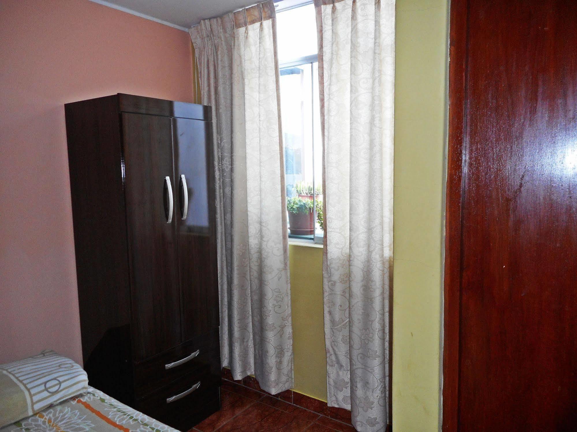 Hostal Geminis San Juan Bautista Esterno foto