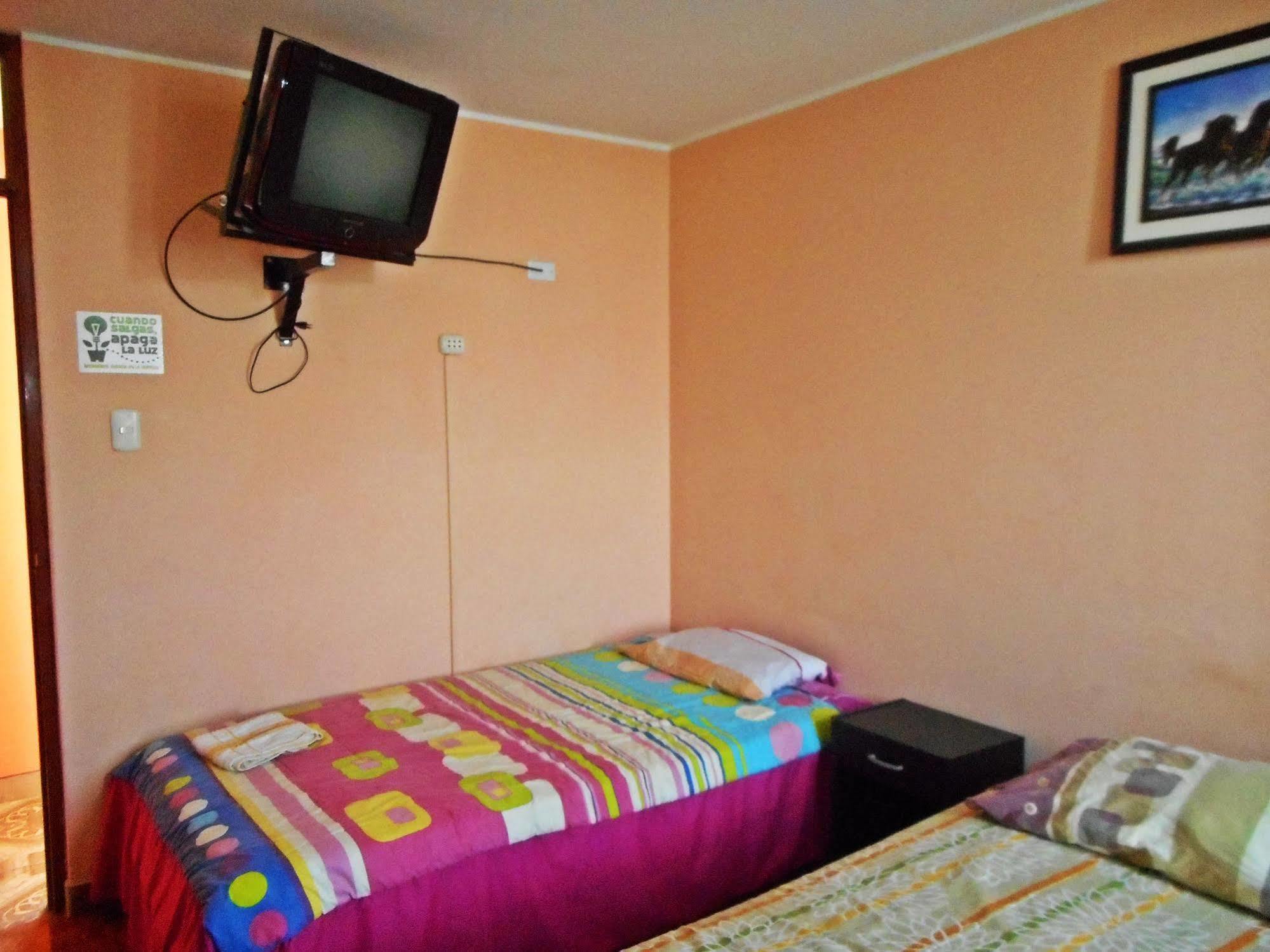 Hostal Geminis San Juan Bautista Esterno foto