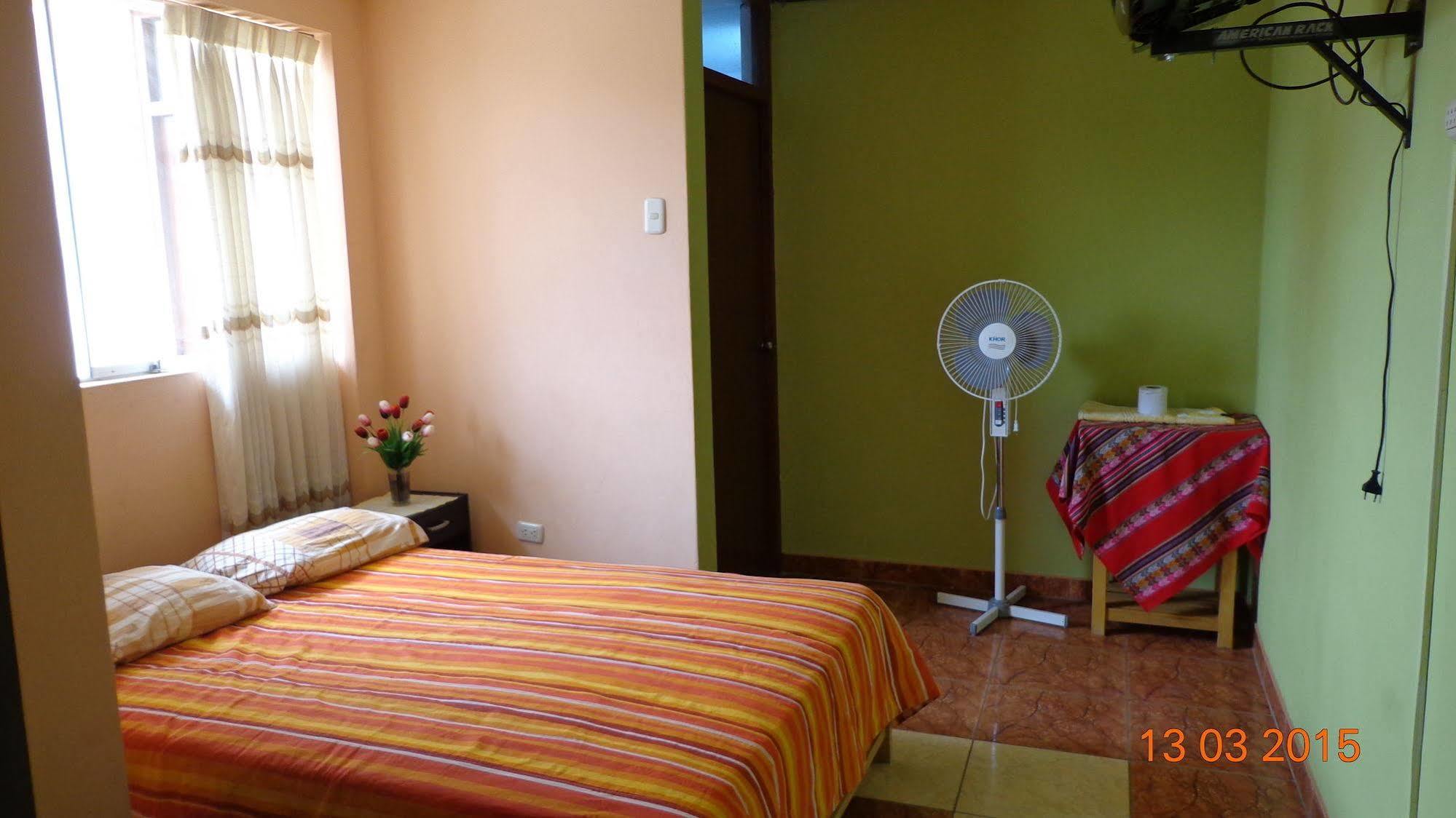 Hostal Geminis San Juan Bautista Esterno foto