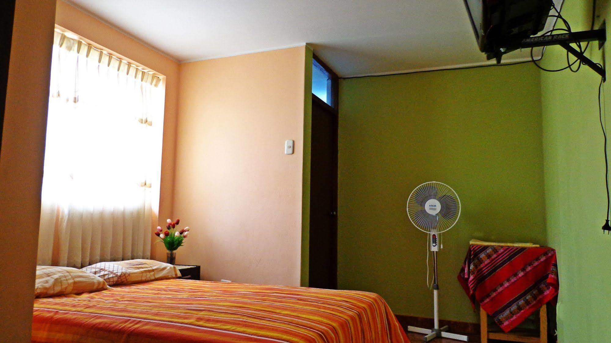 Hostal Geminis San Juan Bautista Esterno foto